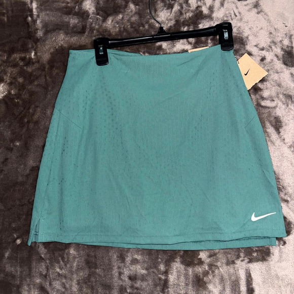 Nike Dri-FIT ADV Tour Golf Skort Womens Medium Green Built In Brief Standard Fit - Picture 4 of 12
